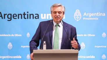 Alberto Fernández dialogó primero con los expertos y después con los gobernadores antes del anuncio.
