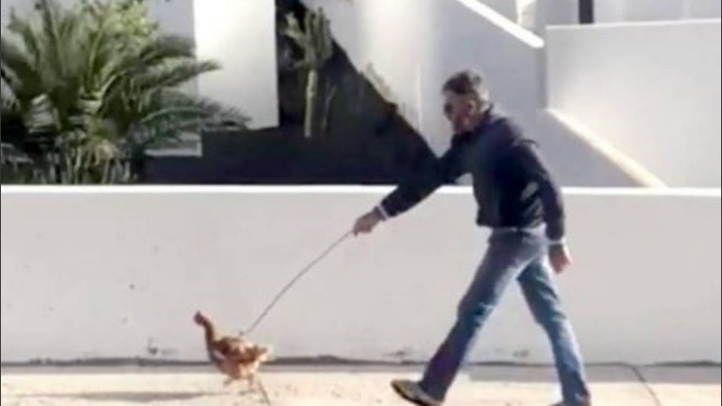 El hombre fue multado por incumplir la cuarentena.