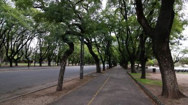 Así luce el Parque Independencia durante la cuarentena obligatoria.