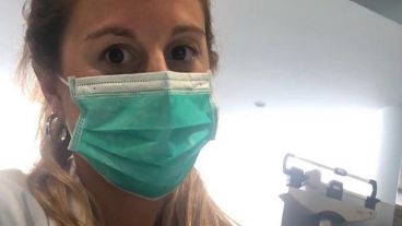 La médica rosarina durante su traumática estadía en Barcelona.