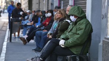 Se sintió el frío en el centro de Rosario en las primeras horas del día.