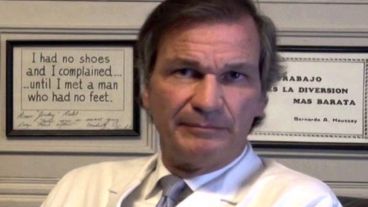 El médico rescata las medidas tomadas por el gobierno nacional contra el coronavirus.