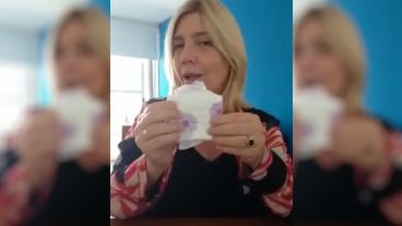 La Toti te cuenta el "paso a paso" de cómo una toallita sanitaria puede devenir en barbijo.