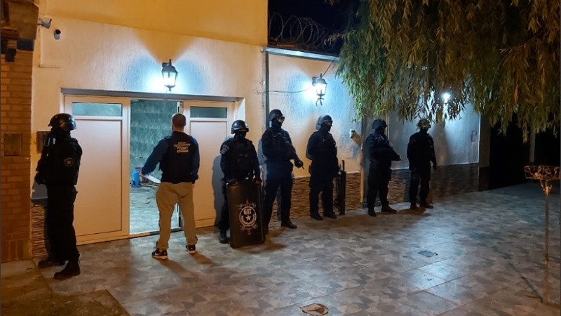 La casa de Reinaldo fue allanada tras su detención en la autopista.