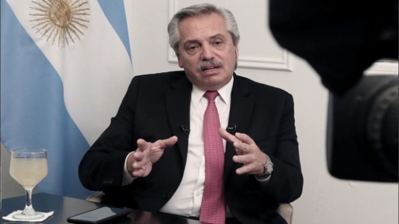 El presidente Fernández brindó una entrevista para Net TV.