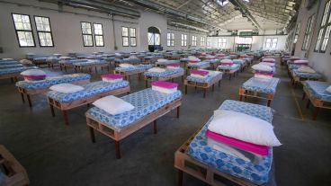 Por ahora el pico de contagios no se produce y eso da tiempo y buenas perspectivas.