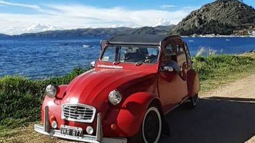 El viejo Citroen en los caminos de Sudamérica.