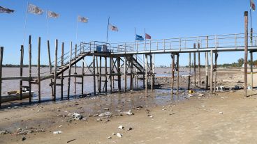 La altura del río este sábado en Rosario llegó a los 0,87 metros. En la Rambla Catalunya la bajante es notoria.