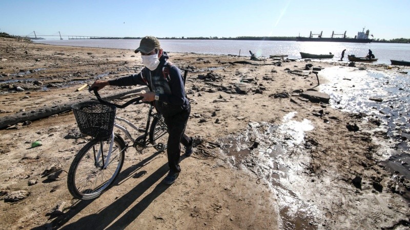 Los pescadores tienen permitido salir a pescar de lunes a viernes. 