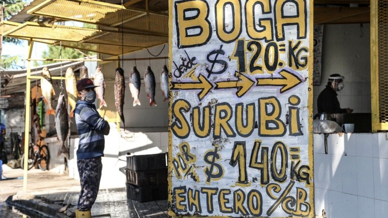 Alguno de los precios que se pueden ver en los puestos de La Florida.