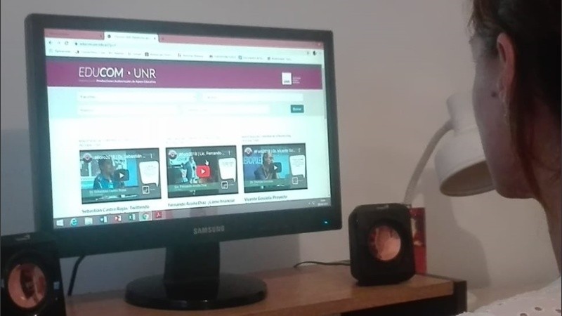 La plataforma permite acceder a contenidos de cada carrera universitaria.