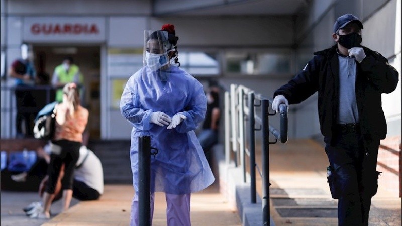 Este lunes murieron cinco mujeres y un hombre enfermos de covid-19.