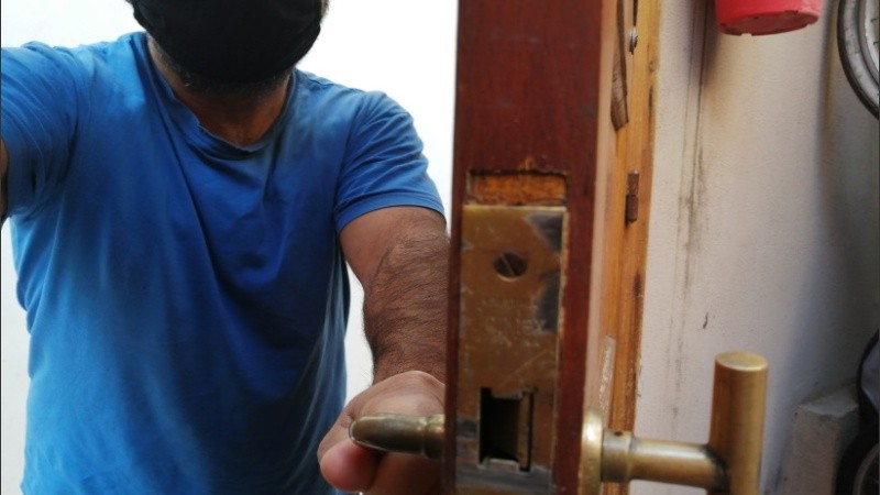 Entrar en casa es el comienzo de un ritual de limpieza que para muchos es estresante. 