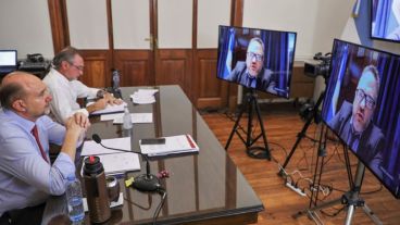 Los industriales, Kulfas y el gobernador Perotti compartieron la reunión.