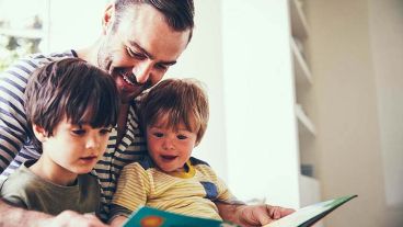 La cuarentena ofrece un especial marco para que los padres incentiven a los chicos a leer.