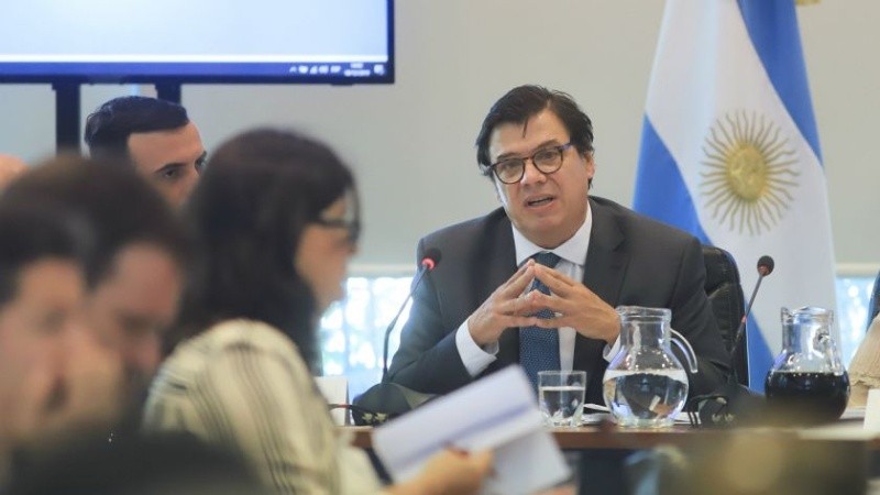 Moroni habló en detalle de todas las ayudas a empresas y autónomos que planificó el Estado. 