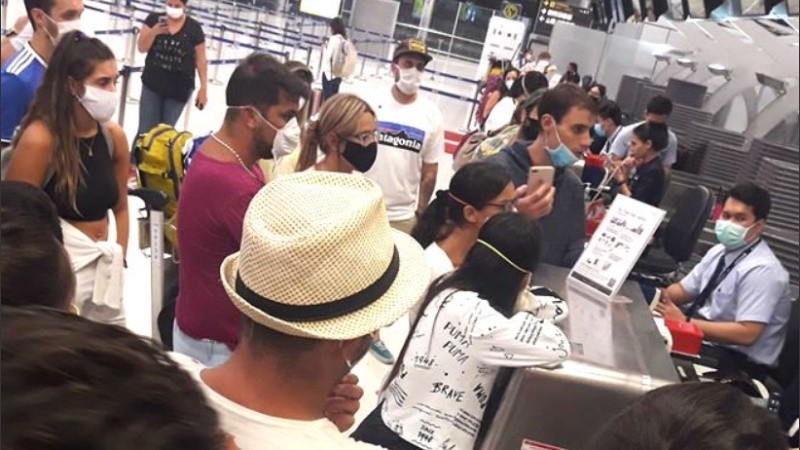 Todavía hay cientos de argentinos varados en Bangkok.