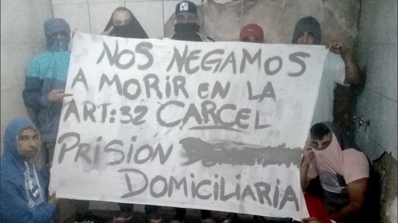 En algunas cárceles de Santa Fe se lleva a cabo una huelga de hambre.