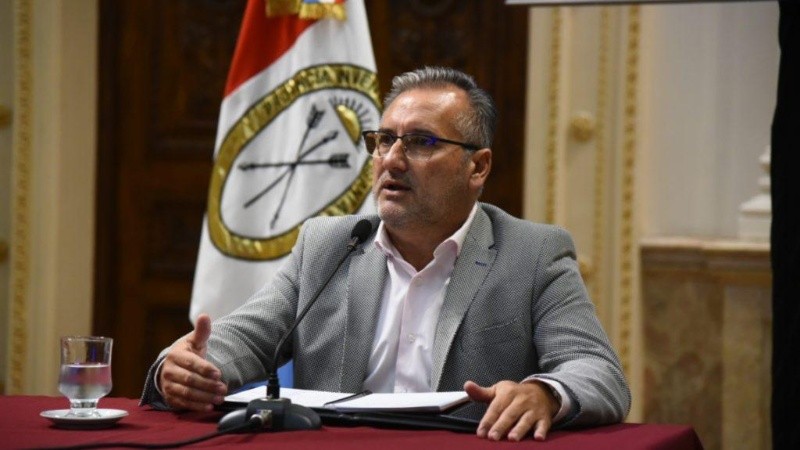 Lewandoski, senador departamental por Rosario.