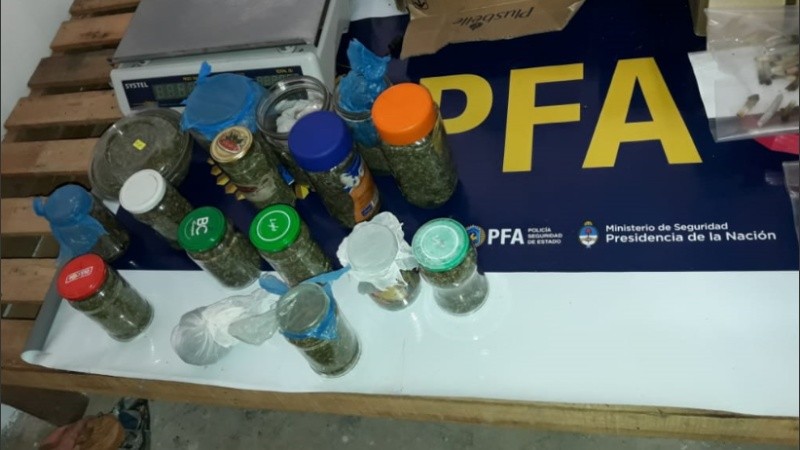 Los imputados quedaron detenidos a disposición del Juzgado Federal.