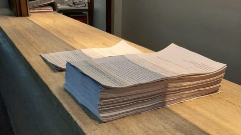 Los más de 600 mails de los abogados que avalaron la presentación de este jueves en Tribunales. 