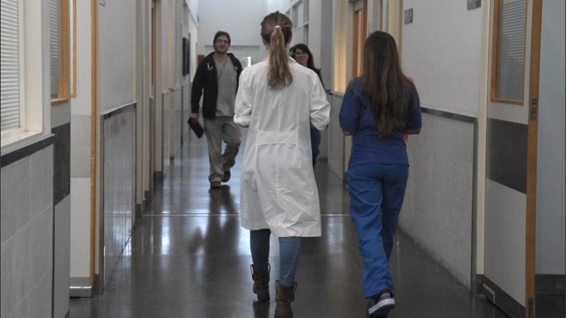 La situación de vulnerabilidad de los trabajadores de la salud ante el coronavirus, otra vez expuesta. 