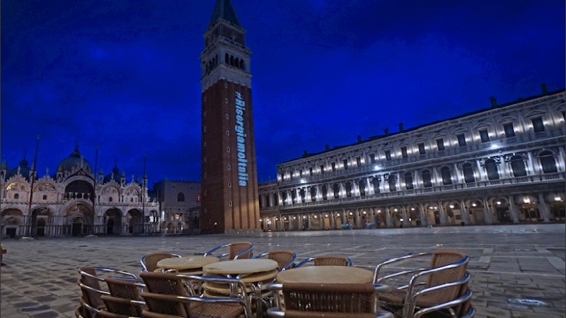 La plaza San Marcos de Venecia, desierta por la pandemia.
