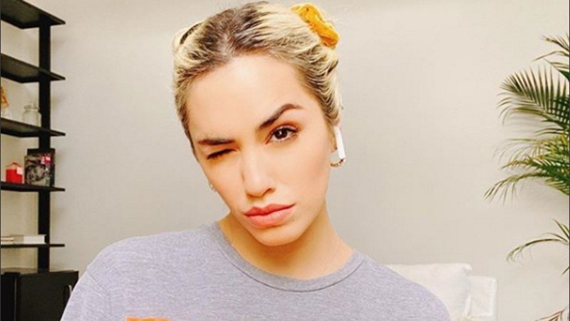 La cantante quiso deleitar a sus seguidores con un cover de la artista inglesa. 