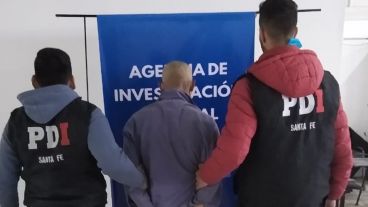 El operativo tuvo lugar a las 13.30 de este viernes en Lima y Tucumán.