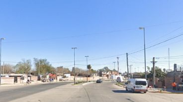 Un motociclista murió en un siniestro vial en Bulevar Seguí y Valparaíso.