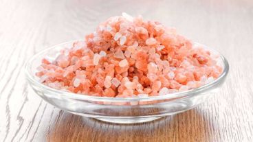 La Organización Mundial de la Salud sostiene que el consumo de sal al día no debería sobrepasar los cinco gramos.