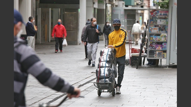 Negocios del centro se preparan para abrir sus puertas desde que se impuso la cuarentena