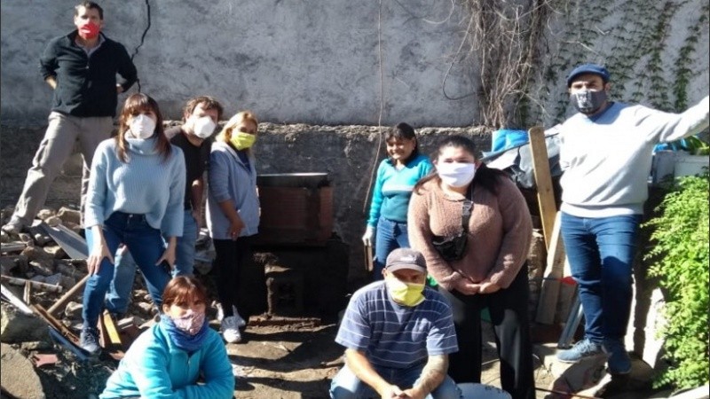 “Se trata de pensar una salida comunitaria en esta situación de profunda crisis social