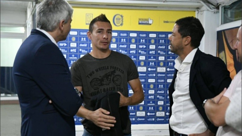 Ruben aún no contestó. Y la dirigencia de Central lo sigue esperando.