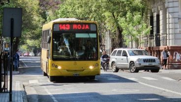 El transporte local pide subsidios para no aumentar el boleto.