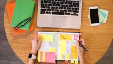 Los cursos están dirigidos por importantes oradores de nivel nacional e internacional.