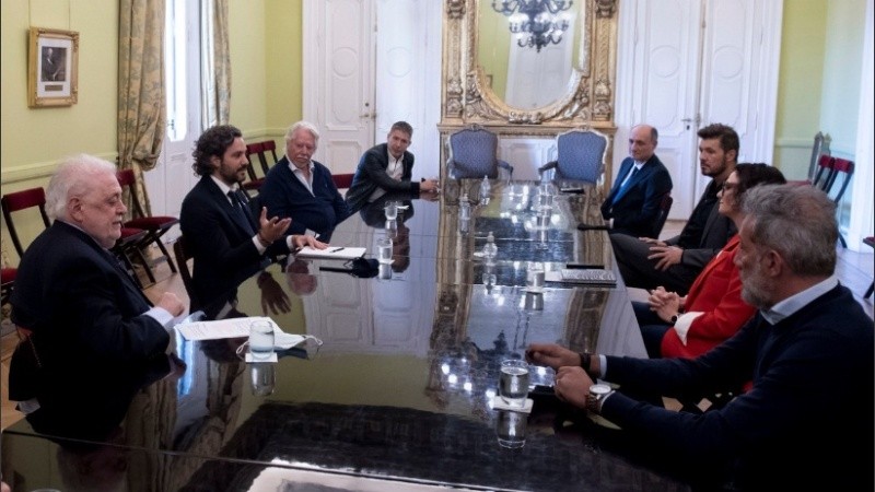 La reunión fue en el salón de los científicos de la Casa de Gobierno.