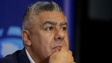 Tapia decidió posponer la reunión virtual ante el aumento de muertes por Covid-19.