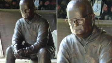 La estatua de Bielsa que rifará un fanático del Leeds.