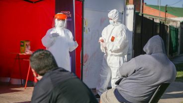 Rosario realizó testeos en los barrios para buscar contagios de covid-19.
