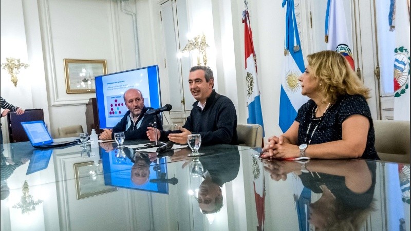 Javkin dio todos los detalles de las salidas recreativas este viernes en conferencia. 