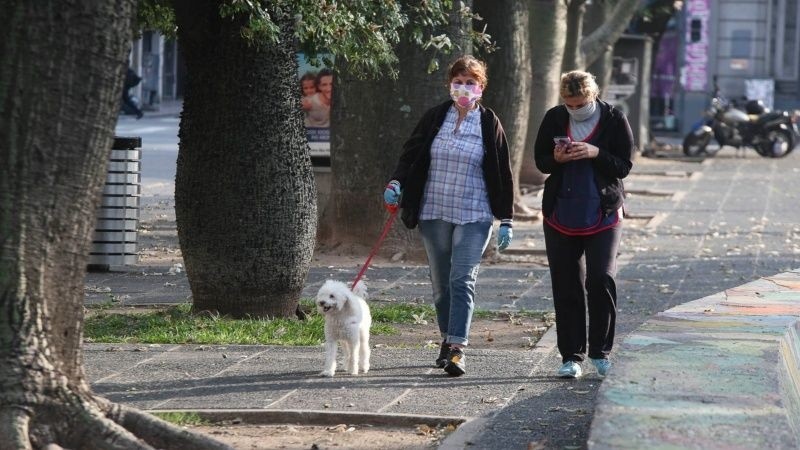 Las caminatas recreativas se deben realizar durante una hora.