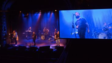 El concierto en streaming y sin público de Cielo Razzo fue la primera experiencia nacional en una sala pública.