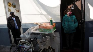 Hay 2.400 trabajadores de la salud "en cuarentena con covid-19 positivo".