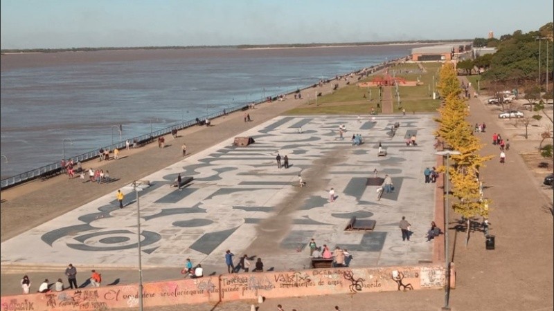 Una captura del Parque España con distanciamiento social.