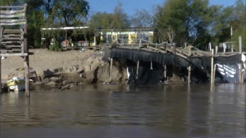 Las islas también sufren consecuencias por la bajante.