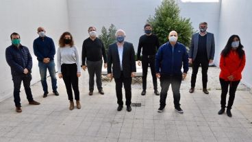 Lifschitz a la cabeza. Pidió "ayudar a los sectores más perjudicados y preservar el empleo".