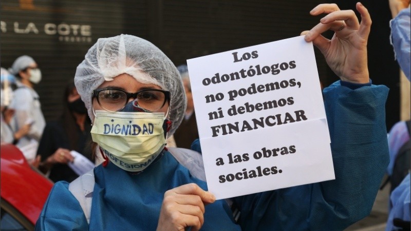 Fuerte reclamo de los odontólogos en el centro rosarino. 