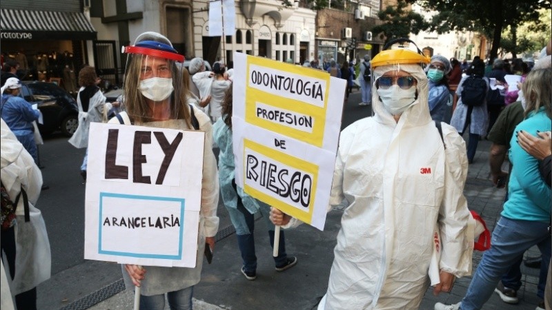 Fuerte reclamo de los odontólogos en el centro rosarino. 