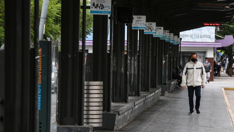 Los colectiveros realizan 24 horas de paro este martes.